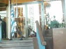 Demi Lovato Saludando en el hotel Radisson Uruguay 29_04_12 1265