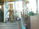 Demi Lovato Saludando en el hotel Radisson Uruguay 29_04_12 1282