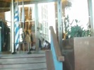 Demi Lovato Saludando en el hotel Radisson Uruguay 29_04_12 1284