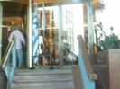 Demi Lovato Saludando en el hotel Radisson Uruguay 29_04_12 1348