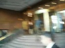 Demi Lovato Saludando en el hotel Radisson Uruguay 29_04_12 1415