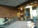 Demi Lovato Saludando en el hotel Radisson Uruguay 29_04_12 1419