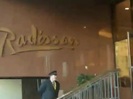 Demi Lovato Saludando en el hotel Radisson Uruguay 29_04_12 1447