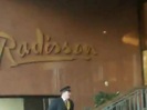 Demi Lovato Saludando en el hotel Radisson Uruguay 29_04_12 1455
