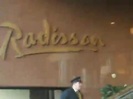 Demi Lovato Saludando en el hotel Radisson Uruguay 29_04_12 1476