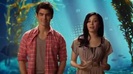 Oceans Bloopers - Joe Jonas and Demi Lovato 0062