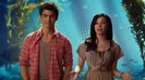 Oceans Bloopers - Joe Jonas and Demi Lovato 0064
