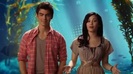 Oceans Bloopers - Joe Jonas and Demi Lovato 0066