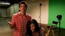Oceans Bloopers - Joe Jonas and Demi Lovato 0502