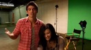 Oceans Bloopers - Joe Jonas and Demi Lovato 0504