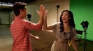 Oceans Bloopers - Joe Jonas and Demi Lovato 0925