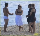 demi-lovato-flirts-on-beach-16