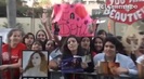 Demi Lovato Llego A Perú Y Saludo A Sus Fans  2012 00749