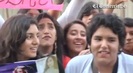Demi Lovato Llego A Perú Y Saludo A Sus Fans  2012 03923