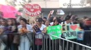 Demi Lovato Llego A Perú Y Saludo A Sus Fans  2012 05480