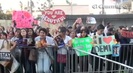 Demi Lovato Llego A Perú Y Saludo A Sus Fans  2012 05626