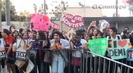 Demi Lovato Llego A Perú Y Saludo A Sus Fans  2012 06278