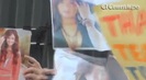 Demi Lovato Llego A Perú Y Saludo A Sus Fans  2012 08438