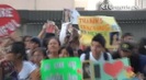 Demi Lovato Llego A Perú Y Saludo A Sus Fans  2012 08632