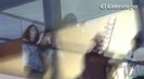 Demi Lovato Llego A Perú Y Saludo A Sus Fans  2012 12349