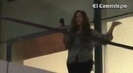 Demi Lovato Llego A Perú Y Saludo A Sus Fans  2012 13398