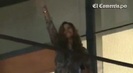 Demi Lovato Llego A Perú Y Saludo A Sus Fans  2012 28695