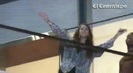 Demi Lovato Llego A Perú Y Saludo A Sus Fans  2012 29780