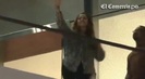 Demi Lovato Llego A Perú Y Saludo A Sus Fans  2012 30067
