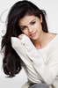 selena-gomez-interviu-th104