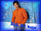 saif scoate cablu si pleaca:)))