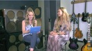 Demi Lovato Acuvue Live Chat - May 16_ 2012 094615