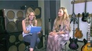 Demi Lovato Acuvue Live Chat - May 16_ 2012 094349