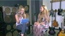 Demi Lovato Acuvue Live Chat - May 16_ 2012 094427
