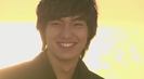 Din cauza lor nu ma pot opri din ras....=)))))))))))))))))