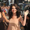 selena-gomez-941371l-thumbnail_gallery