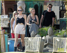 miley-shopping-with-mom-and-liam-06