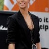 Rihanna_1231373152_0