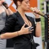 Rihanna_1231373172_0