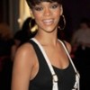 Rihanna_1231373715_3