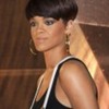 Rihanna_1231373715_4
