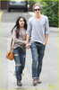 vanessa-hudgens-austin-butler-roma-cafe-11