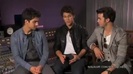 Demi Lovato & Jonas Brothers - Behind The Scenes (2010 Walmart Soundcheck).mp4 1807