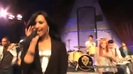 Demi Lovato & Jonas Brothers - Behind The Scenes (2010 Walmart Soundcheck).mp4 5085