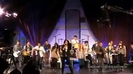 Demi Lovato & Jonas Brothers - Behind The Scenes (2010 Walmart Soundcheck).mp4 5310