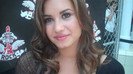 Demi Lovato_ Very Fashionable And  Pretty During An Interview 0403
