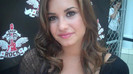 Demi Lovato_ Very Fashionable And  Pretty During An Interview 0420