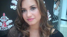 Demi Lovato_ Very Fashionable And  Pretty During An Interview 0467