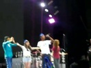 Demi Lovato\'s Entrance at Souncheck 0204