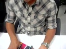 Meeting the Jonas Brothers and Demi Lovato at Walmart 0528