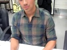 Meeting the Jonas Brothers and Demi Lovato at Walmart 1091